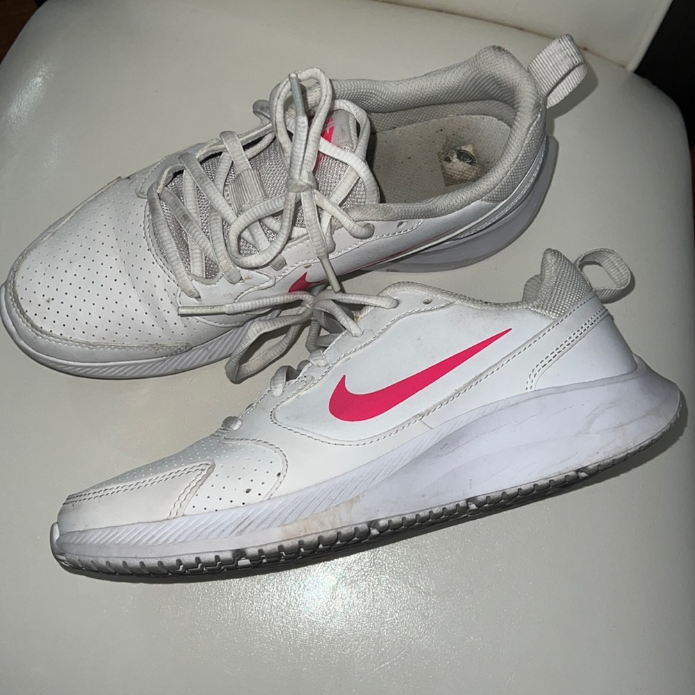 Nike sneakers ♥️